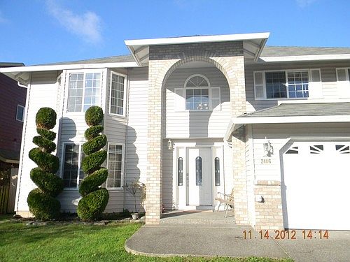 2nd image of 2406 NE 106th St
