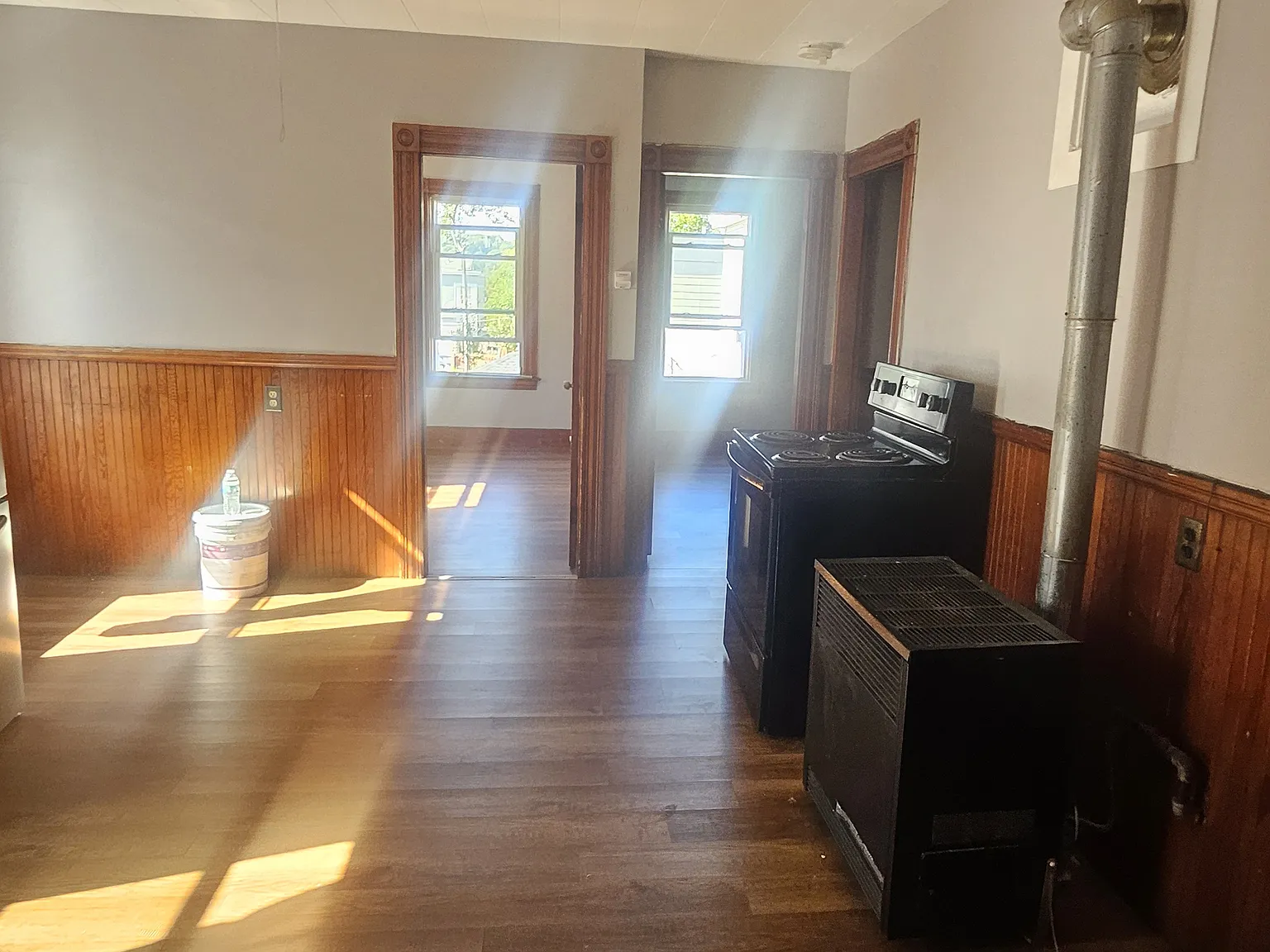 2 bed, 900 sqft, $1,500 — Photo 1