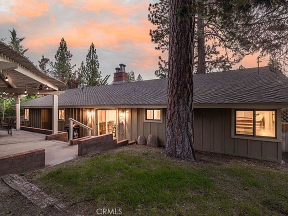 3rd image of 303 Wren Dr
