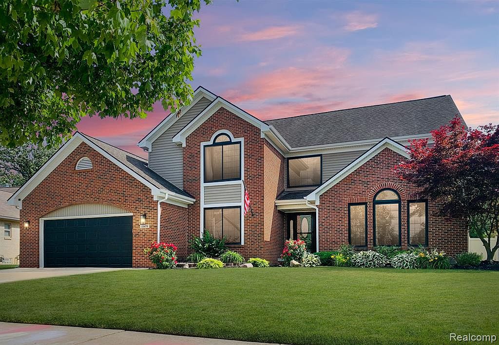 25679 Timber Creek Ln, Brownstown, MI 48134 Zillow