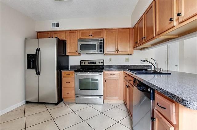 1st image of 1500 W Esplanade Ave APT 3E