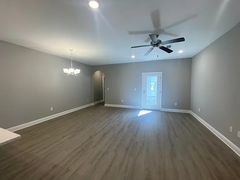 1005 Skylark Rd — Photo 8