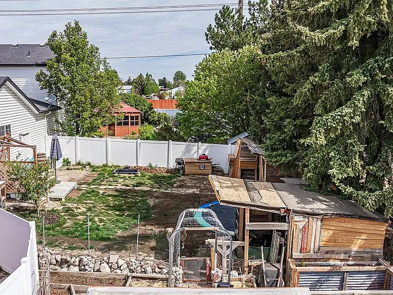 5590 Stuart Ave — Photo 12