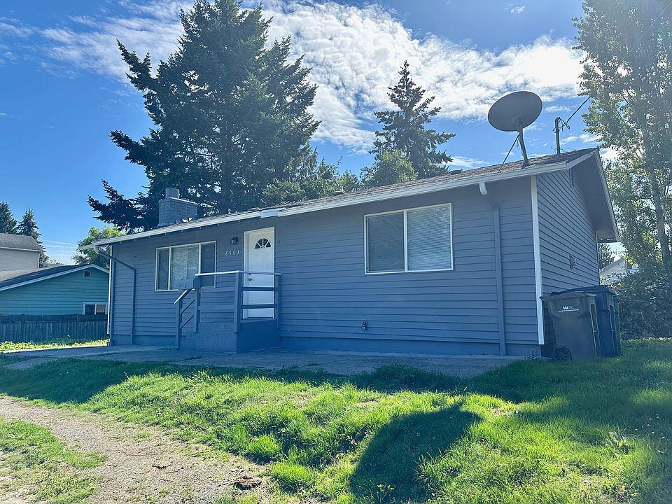front - with driveway parking and street parking