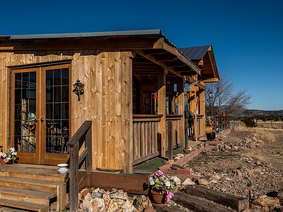 3rd image of 250 Frontier Trl