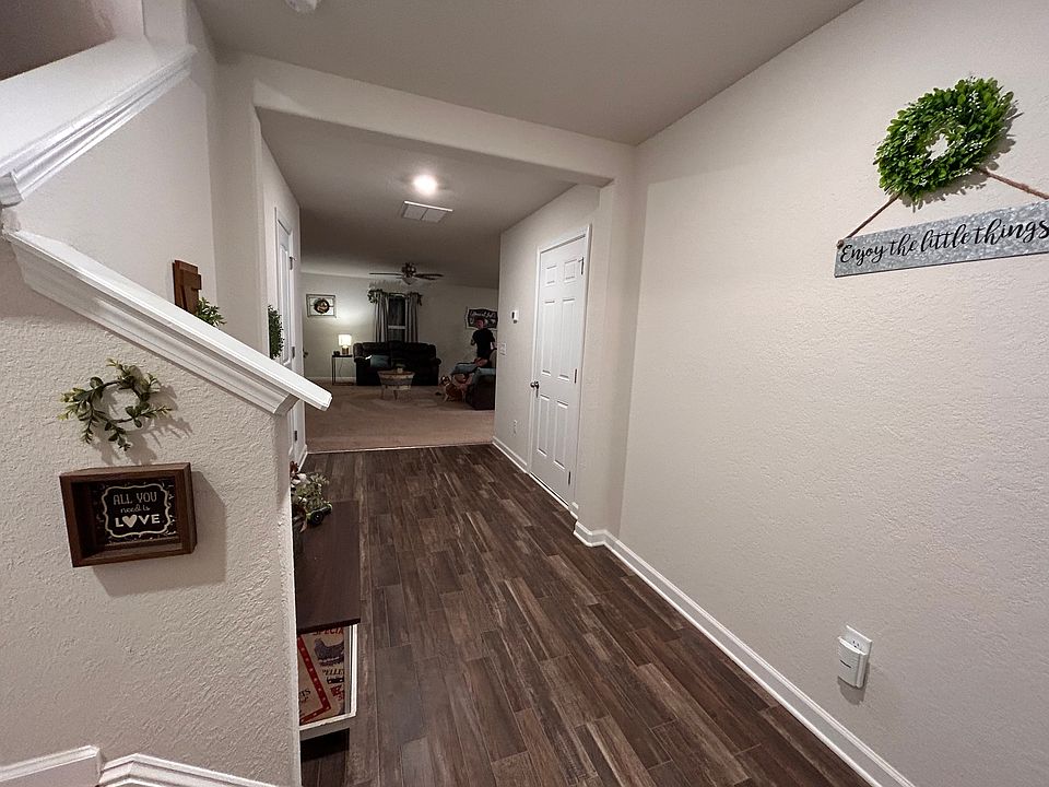 1st image of 2034 Southlea Dr