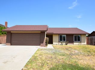 1057 Geronimo Ave, Bloomington, CA 92316