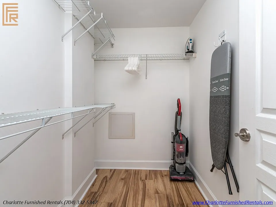 1315 East Blvd — Photo 3