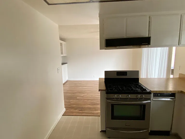 19072 Florida St #14 — Photo 9