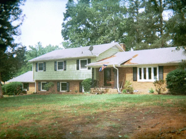 324 White Falls Dr, Columbia, SC 29212