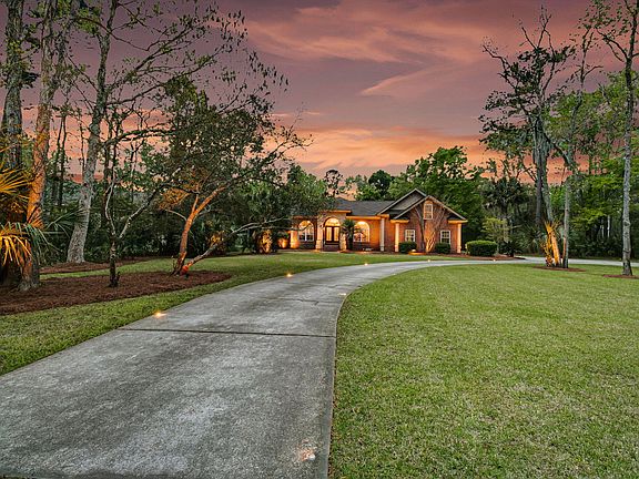 4th image of 4002 Colonel Vanderhorst Cir