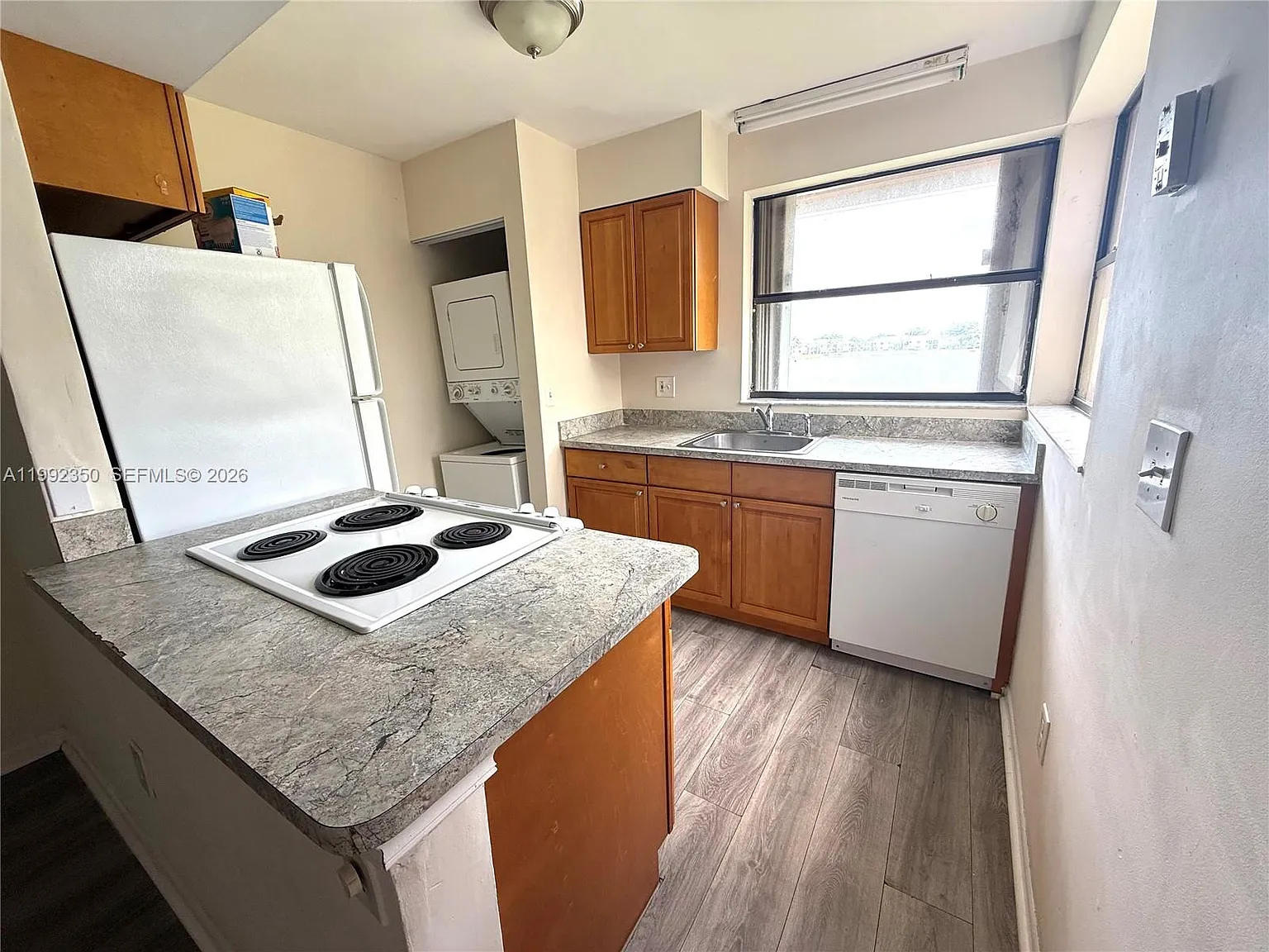 Lakeshore Condo #5 — Photo 3