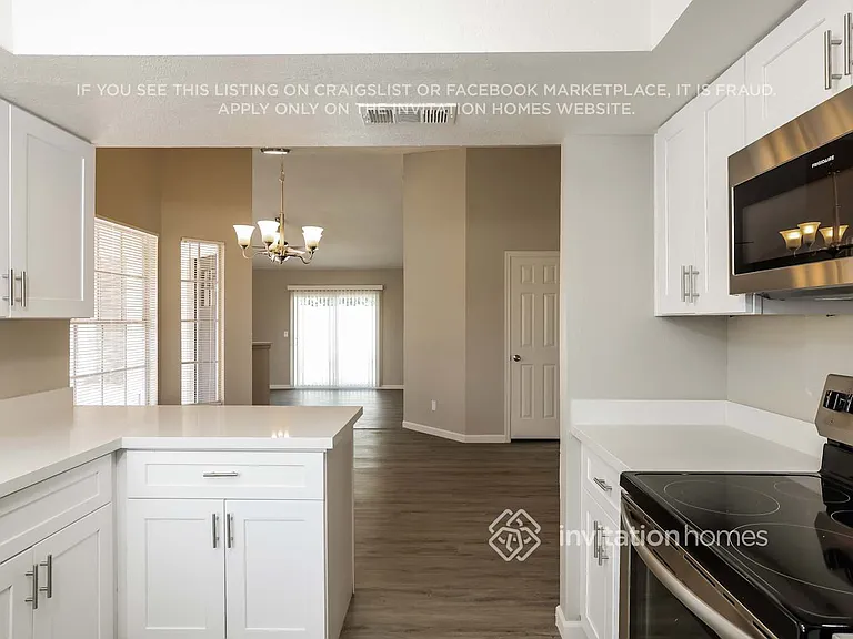 3856 E Acoma Dr — Photo 8