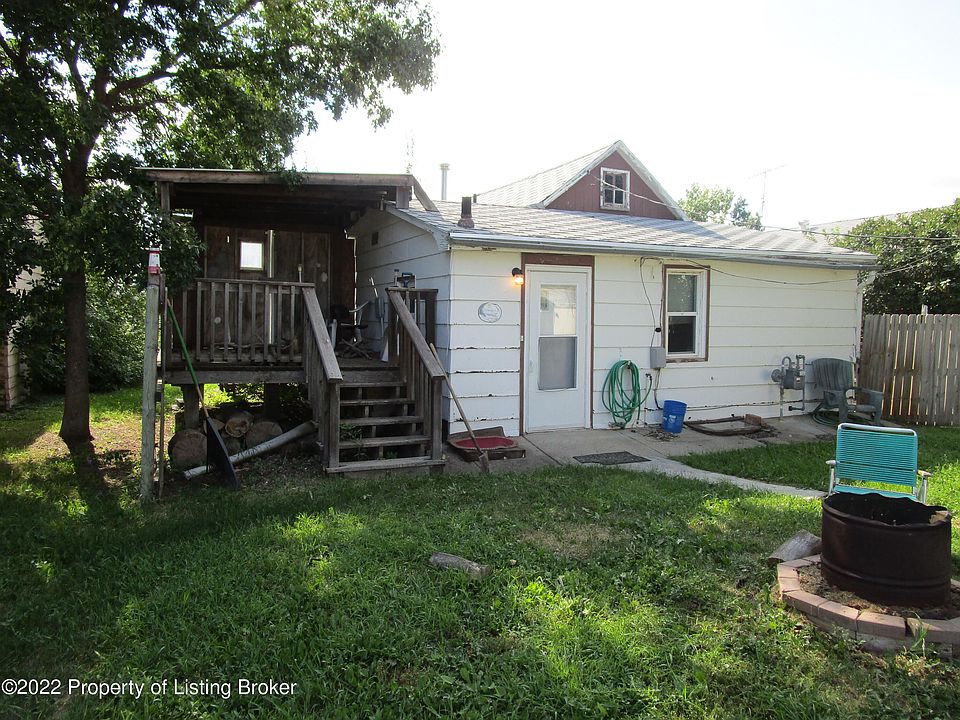 204 S 3rd St, Glen Ullin, ND 58631 MLS 23113 Zillow