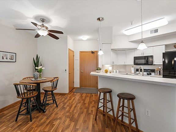 3rd image of 18 Kings Mill Cir Unit 111