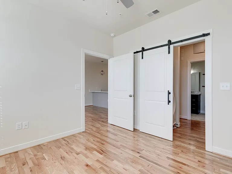 2910 Q St — Photo 33