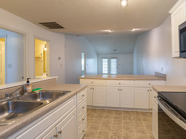 5281 Aruba Cir — Photo 5