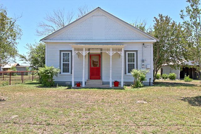 1st image of 201 E Huebinger St