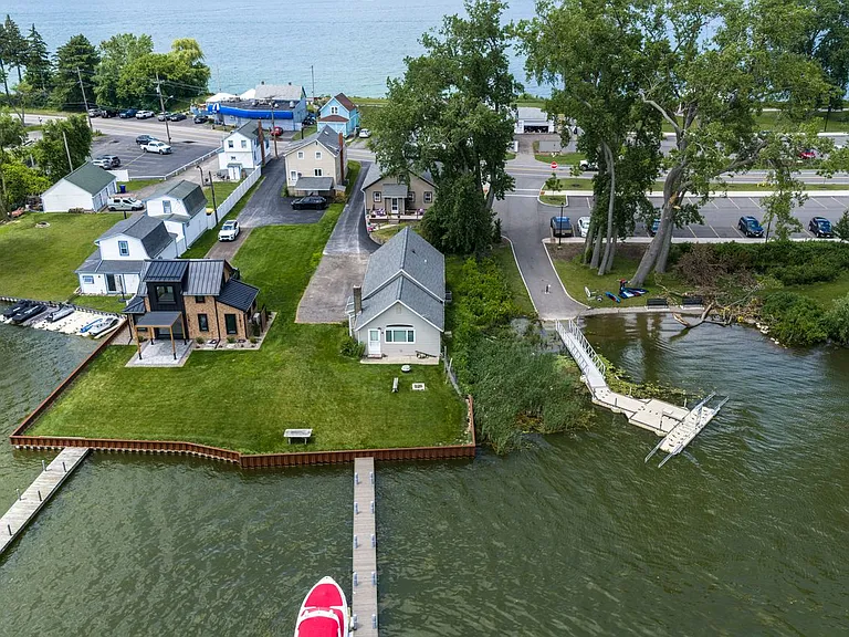 253 Lake Rd — Photo 4
