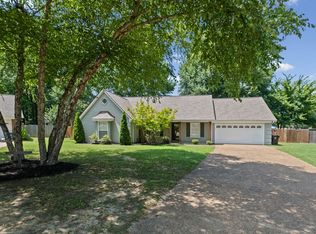 779 Dogwood Cv, Collierville, TN 38017