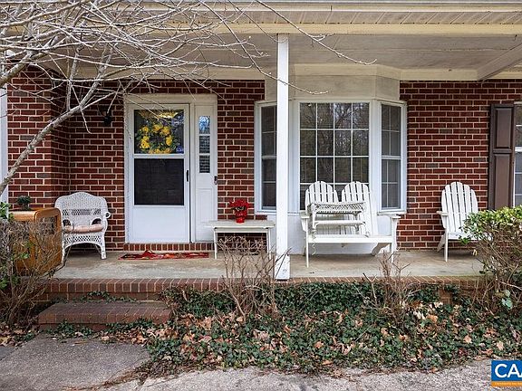 4th image of 5705 Louisa Rd