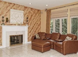 9260 Nagle Ave, Morton Grove, IL 60053