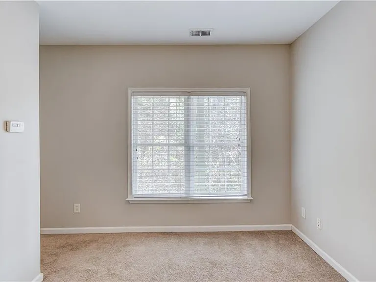 11007 Lorin Way — Photo 35