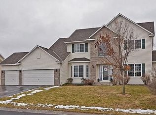 1757 Windsor Dr S, Shakopee, MN 55379