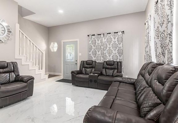 3rd image of 4310 Field Meadow Dr