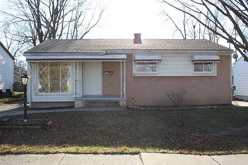 1st image of 60 E Newport Ave