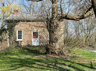 5115 Baer Rd, Sanborn, NY 14132