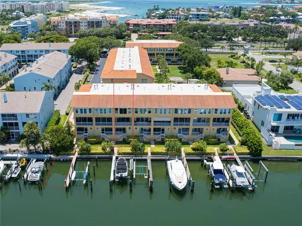 1067 Pinellas Bayway S, Tierra Verde, FL 33715