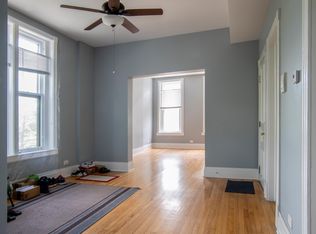 800 S Leavitt St APT 2F, Chicago, IL 60612