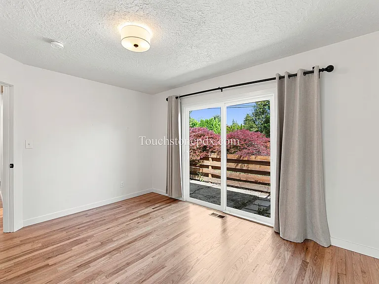 412 NE 167th Pl — Photo 15