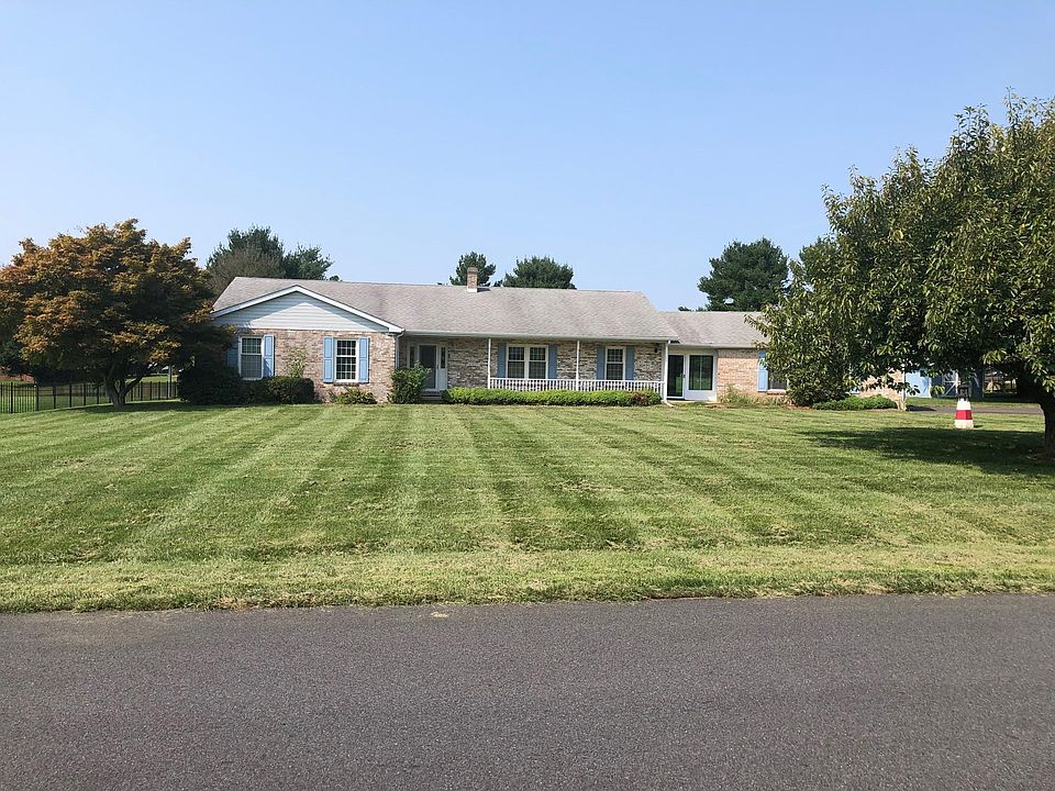1st image of 153 Pine Valley Dr