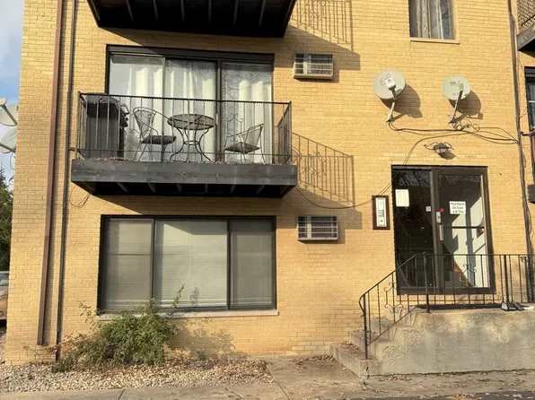 9814 Sayre Ave APT 101, Chicago Ridge, IL 60415