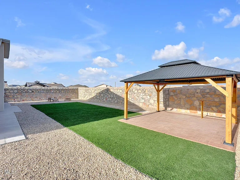 11352 Hidalgo Dr — Photo 37
