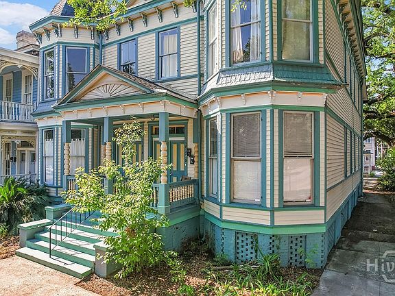 5th image of 301-303 E Henry Street