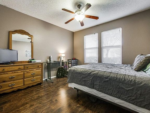4th image of 4503 Wedgewood Dr
