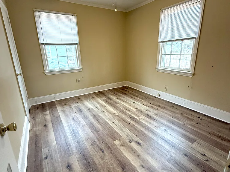 445 Robney Dr — Photo 10
