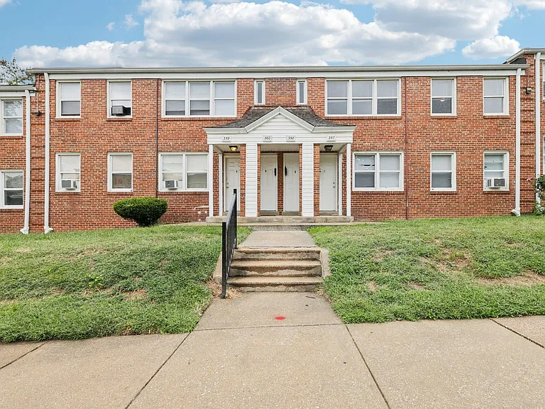 Oaklee Village Apartments — Photo 58