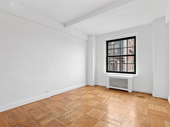 4th image of 160 W 71st St APT 11K