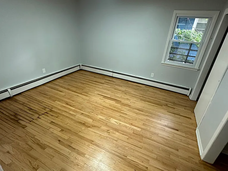 1617 Oliver St #2L — Photo 3