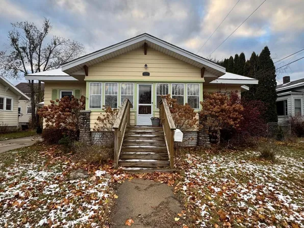 925 S 8th Street Ave, Alpena, MI 49707