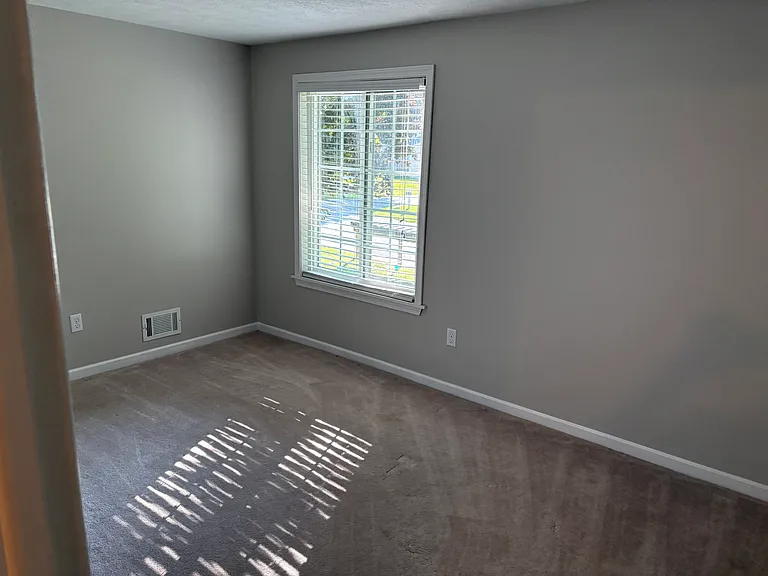 167 Greenway Blvd — Photo 8