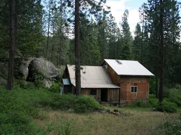 5069 Rail Canyon Rd, Springdale, WA 99173