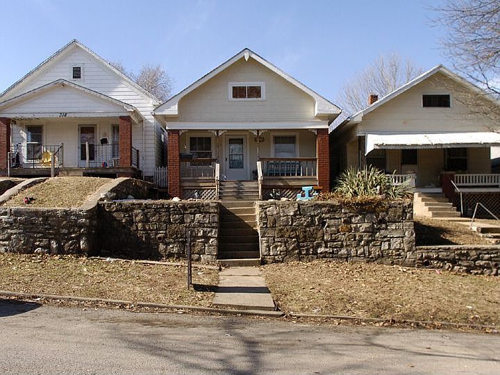 Country cottage in the city