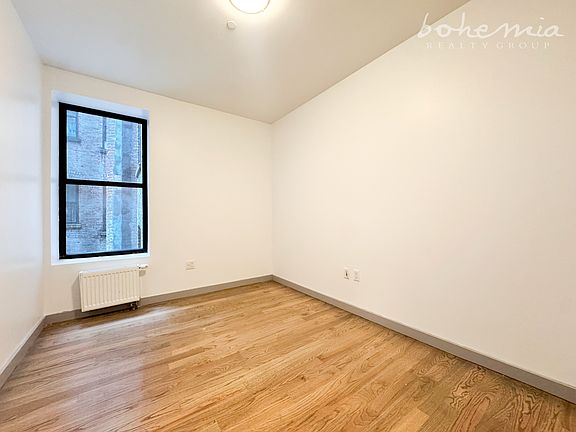 5th image of 565 W 144th St APT 2F