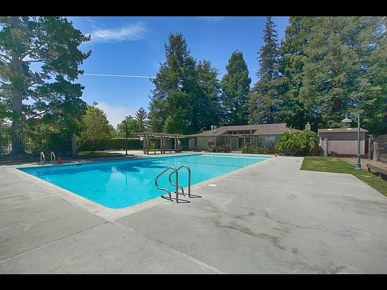 128 Castillion Ter — Photo 18