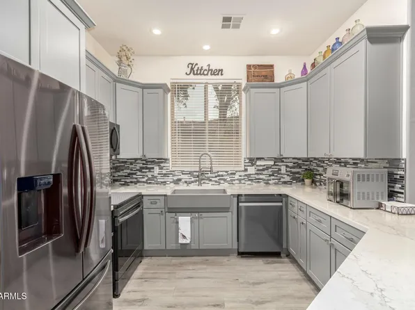 26 S QUINN Circle #27, Mesa, AZ 85206